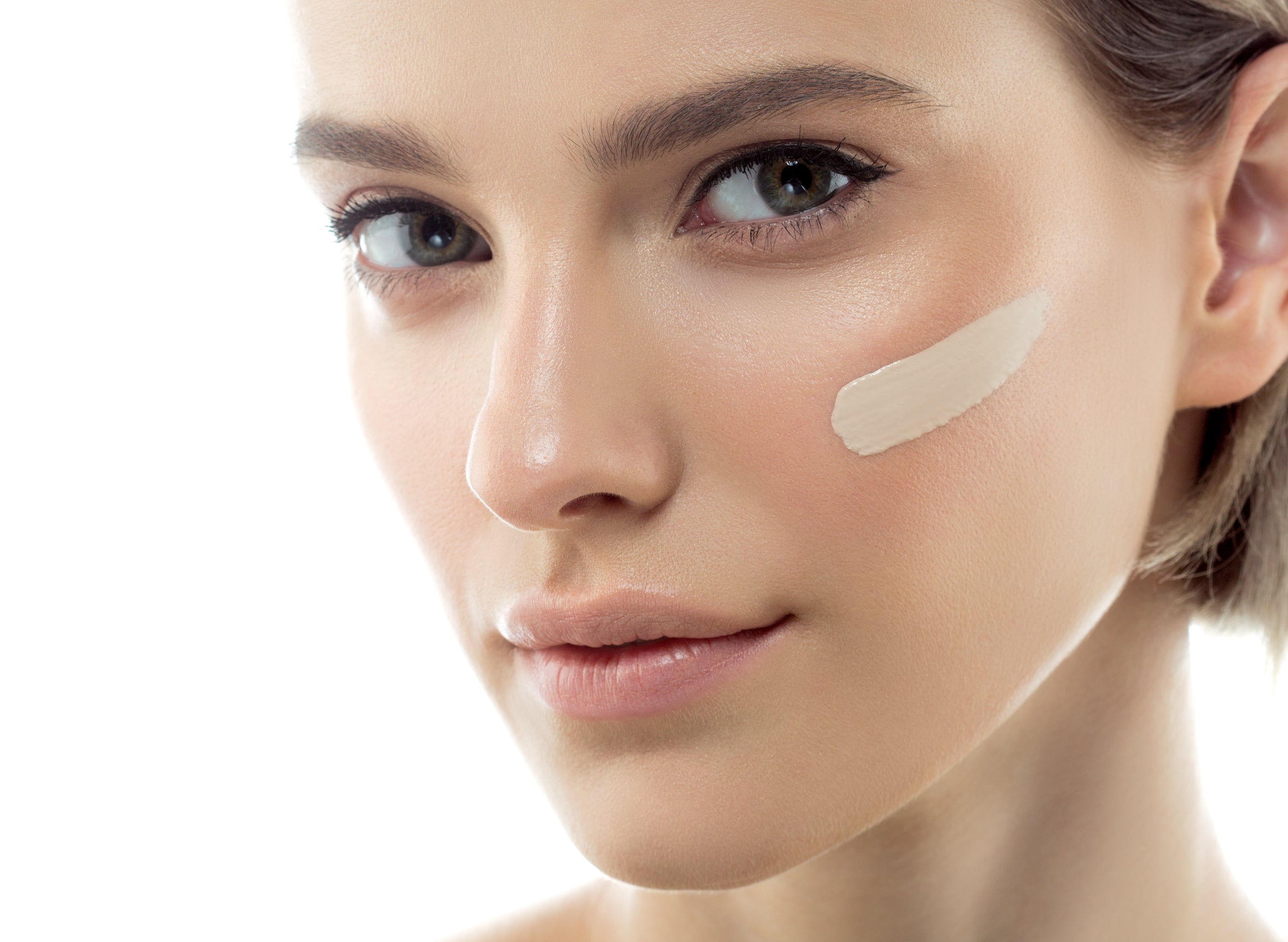 Conoce las ventajas del protector solar con color – dejuvent